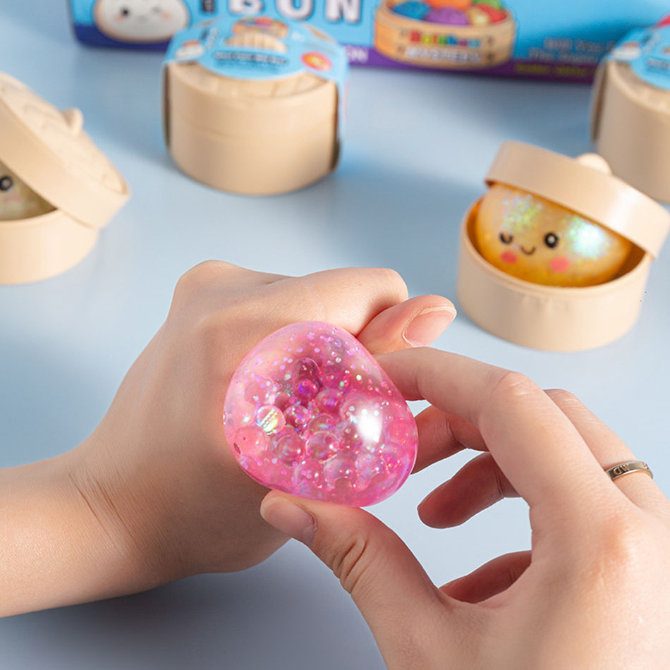 Gestoomd Broodje Knijpspeeltje - Beading recensie en prijs